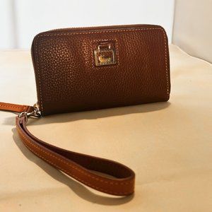 Dooney & Bourke Brown pebbled Leather Wallet/Clutch